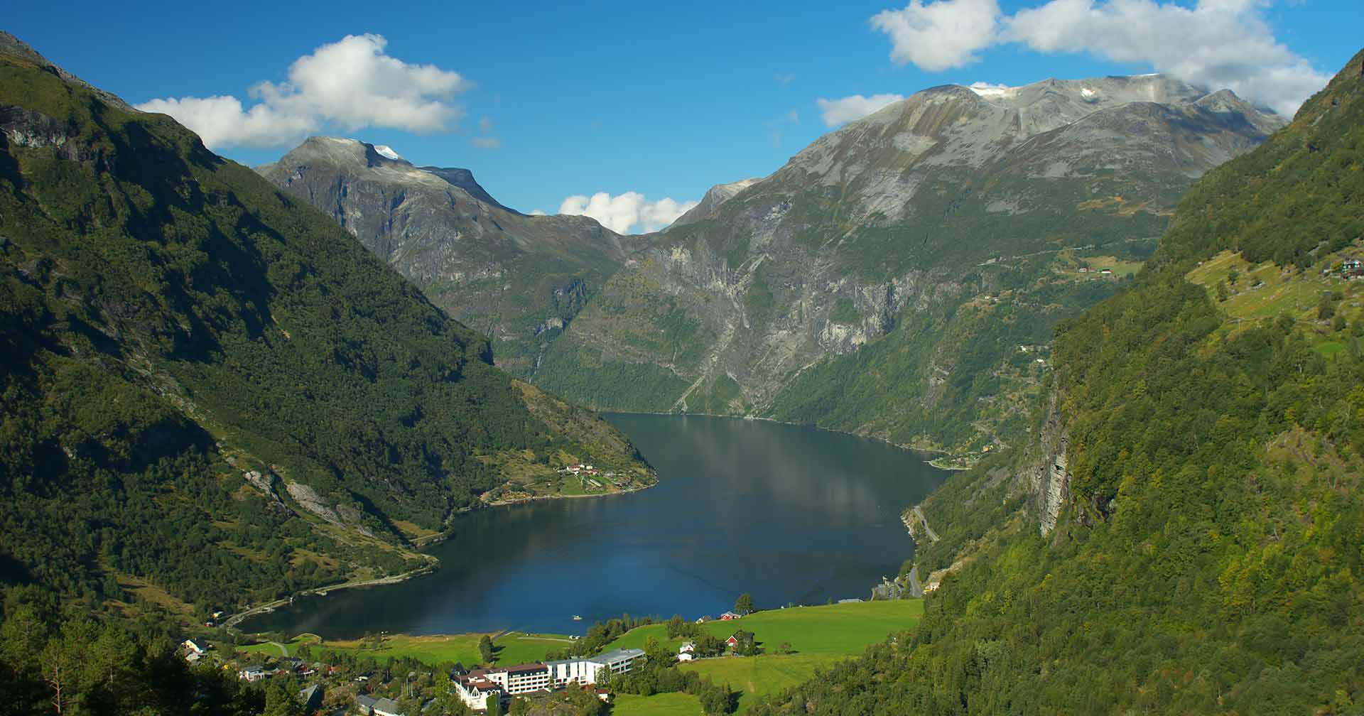 Geiranger, Norway Dalsnibba Mountain and Eagle Road Excursion ...