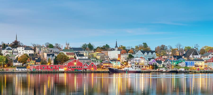 Discover Lunenburg’s colorful and idyllic waterfront during a guided tour.