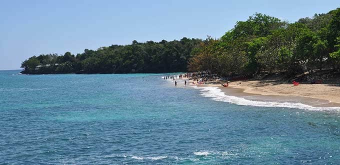 Ocho Rios, Jamaica Bamboo Beach VIP Excursion | Norwegian Cruise Line