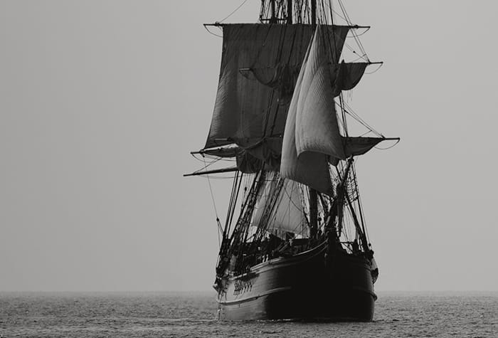 1600s pirate ship