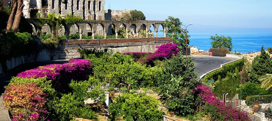 Beautiful landscapes on Taormina Cruise