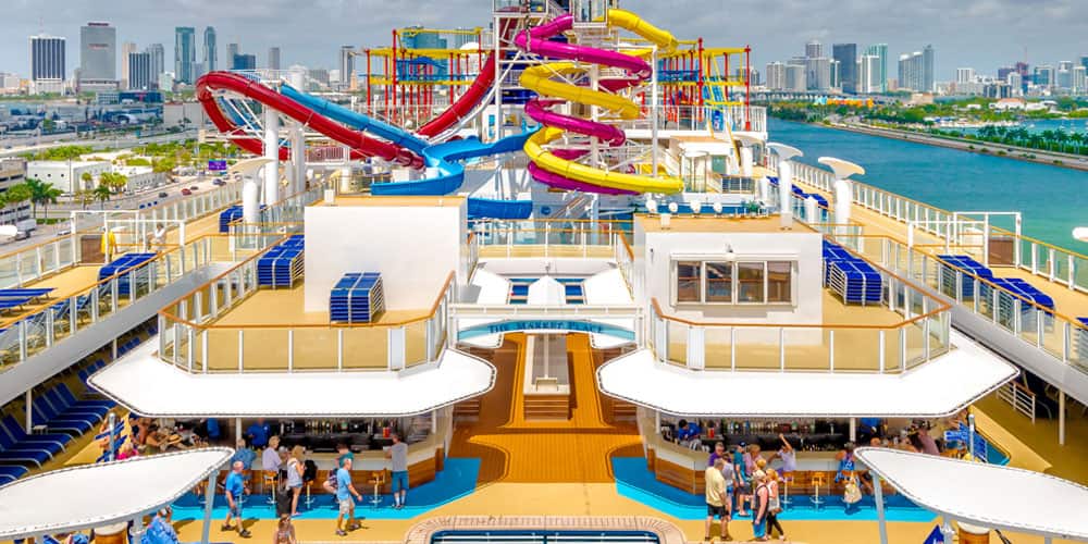 cruise ship bahamas