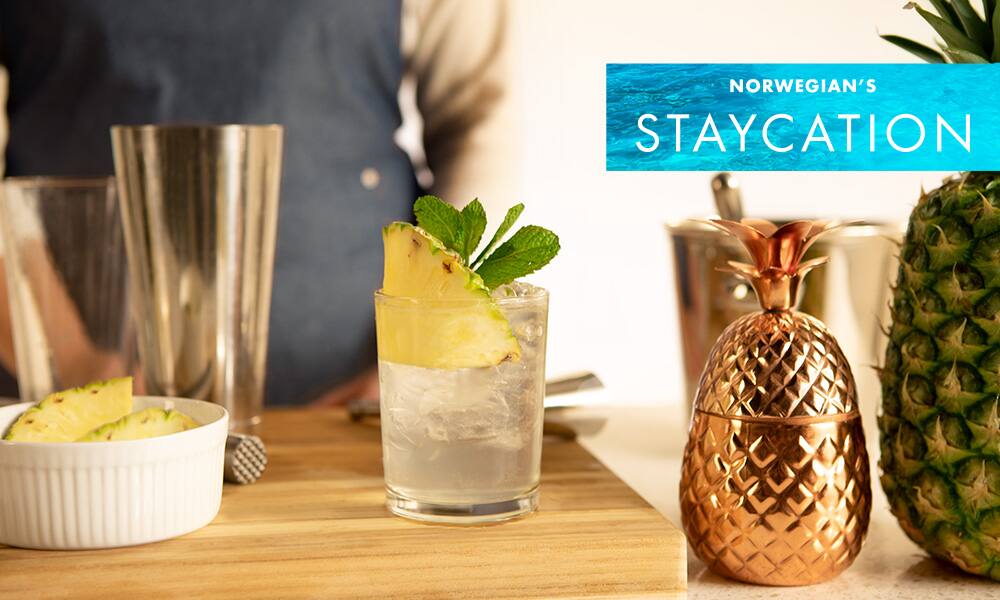 Norwegian S Pineapple Coconut Mojitos Are Your New Favorite Cocktail Recipe Blog De Voyage Ncl