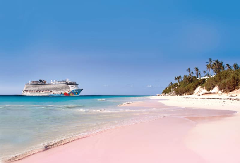 Is There REALLY Pink Sand in BERMUDA?? Can We Find It??? (Norwegian Pearl  Cruise) 